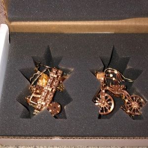 Wagon and Tricycle gold ornament set